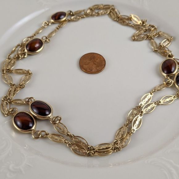 Sarah Coventry Gold Tone Tiger's Eye Necklace - Picture 9 of 9